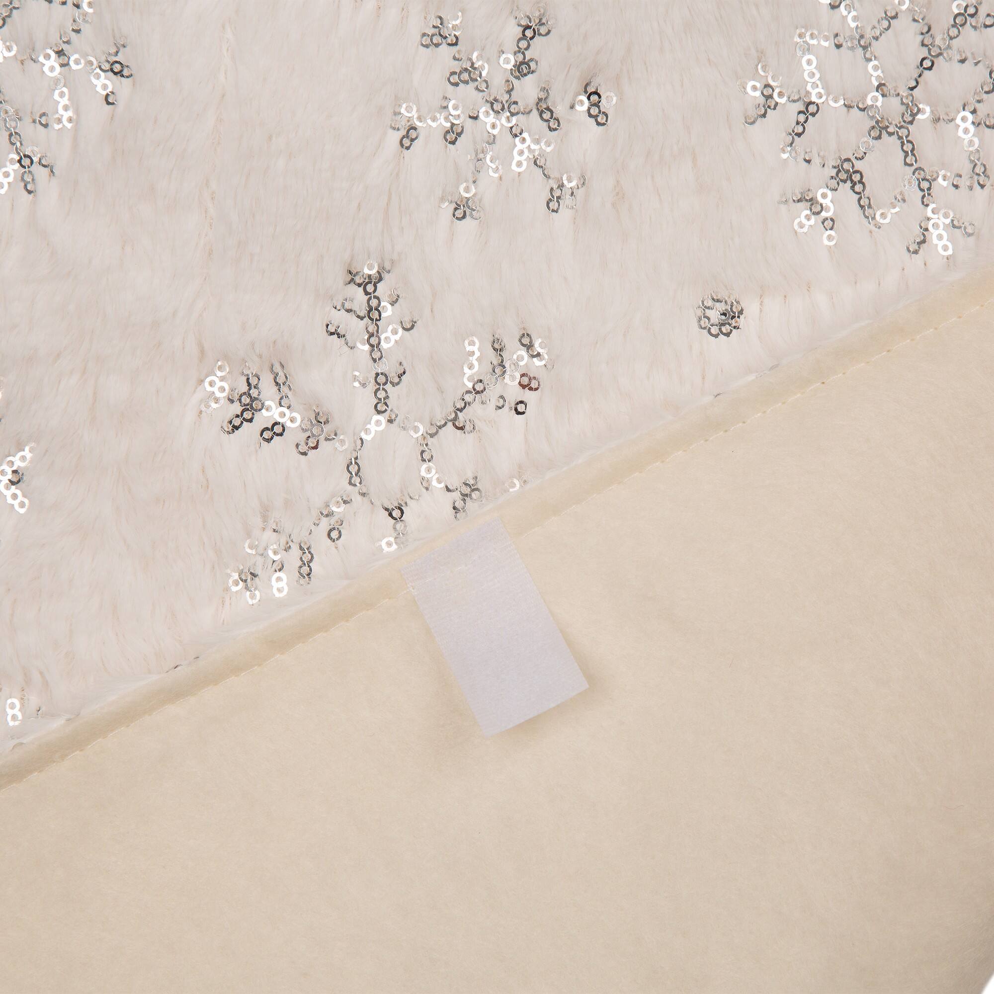 Glitzhome® White Plush with Snowflake Christmas Stocking & Tree Skirt Set